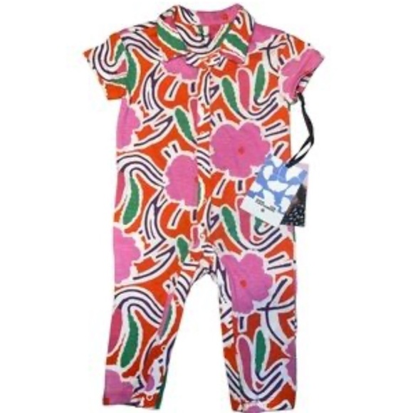 Baby Short Sleeve Flower Groove Red
Jumpsuit - DVF for Target new - Picture 2 of 4